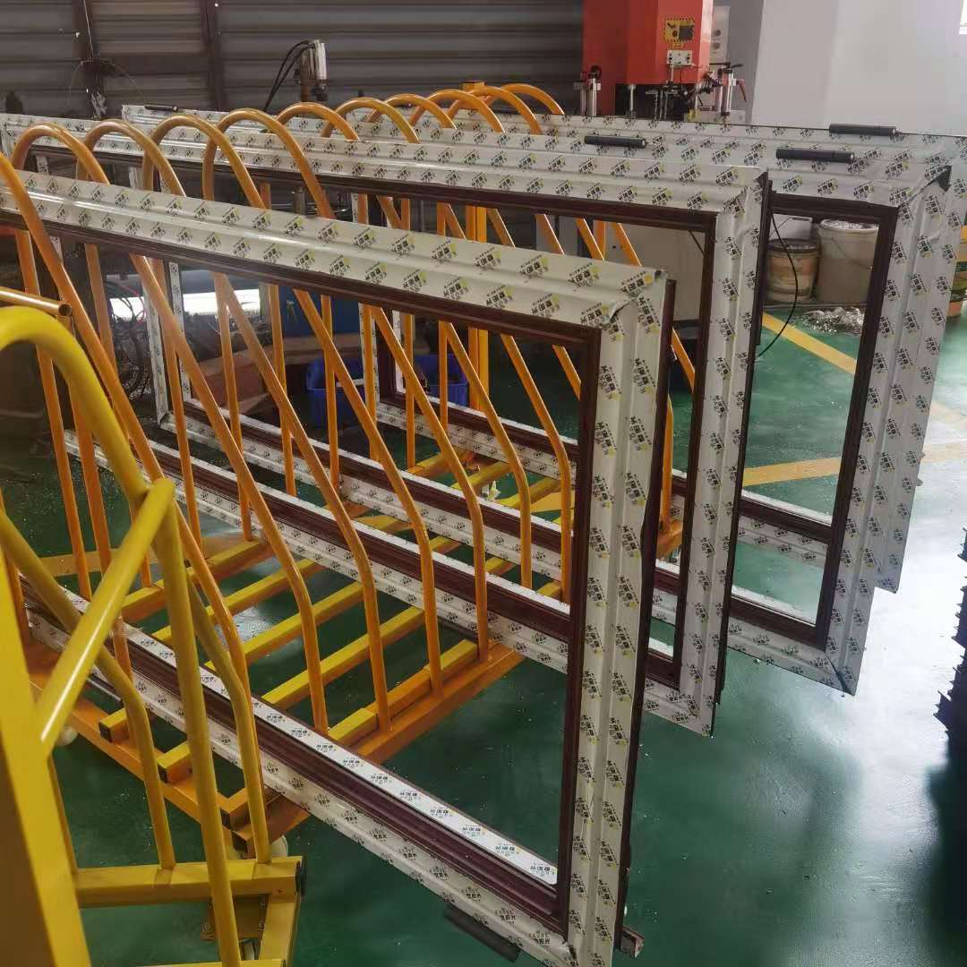 断桥铝仿古建筑门窗.jpg