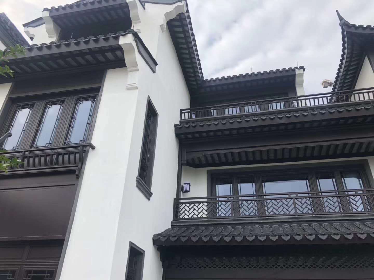 新仿古建筑门窗.jpg